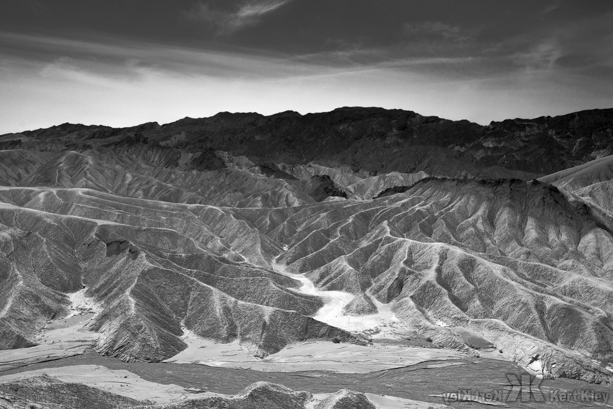 DEATH VALLEY - Moulten Landscape